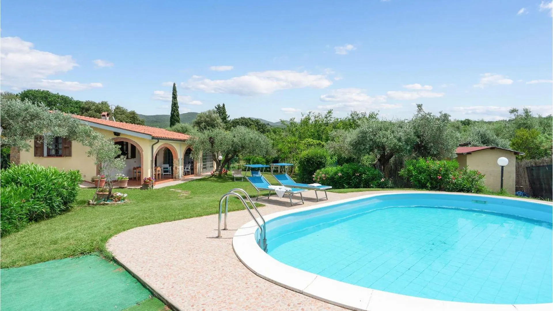 I Cipressi Villa Bibbona
