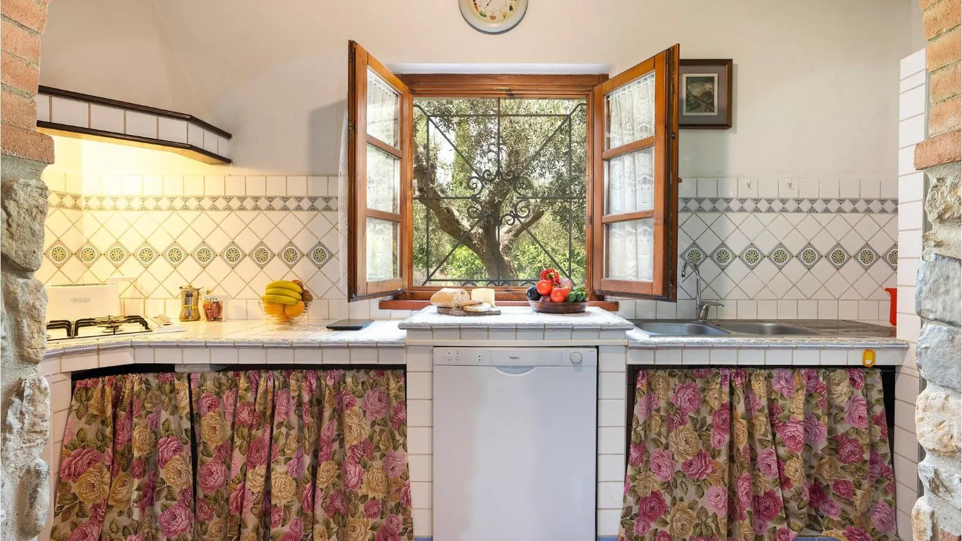 I Cipressi Villa Bibbona 0*,  Italy
