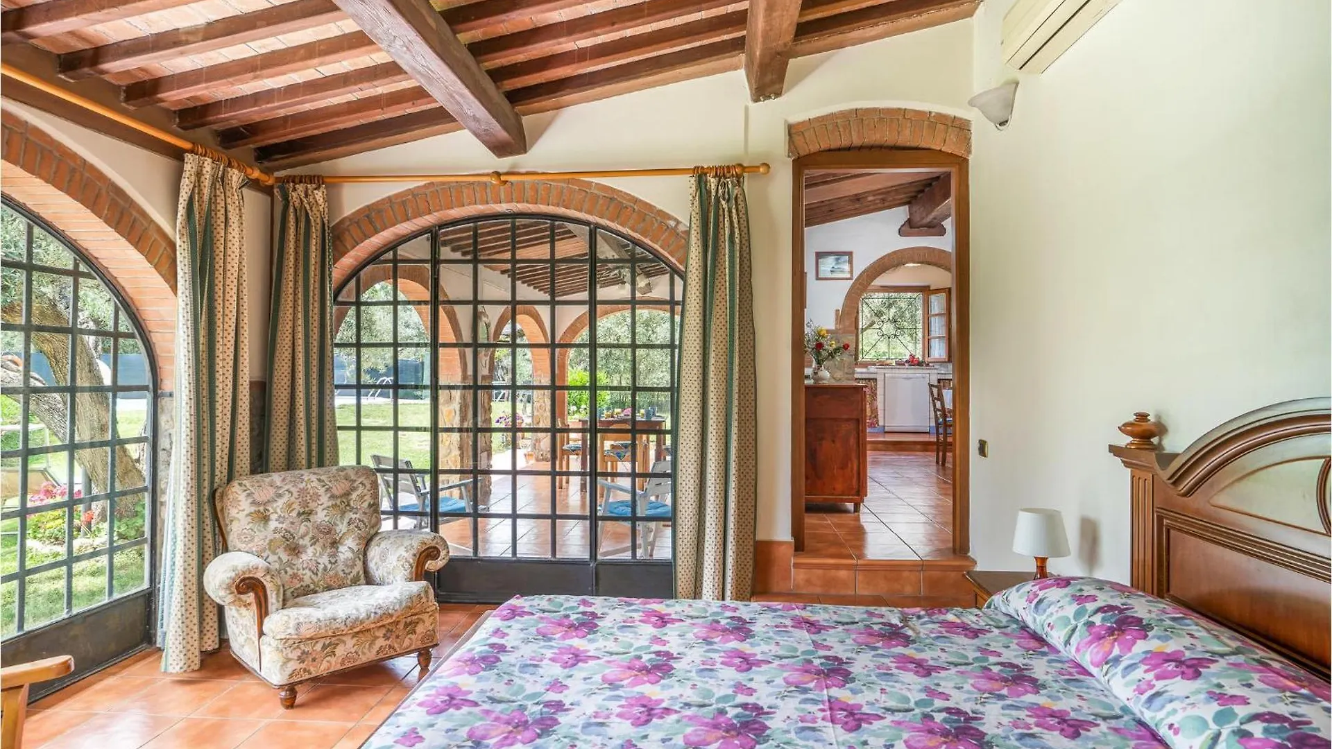 Villa I Cipressi Bibbona 0*,